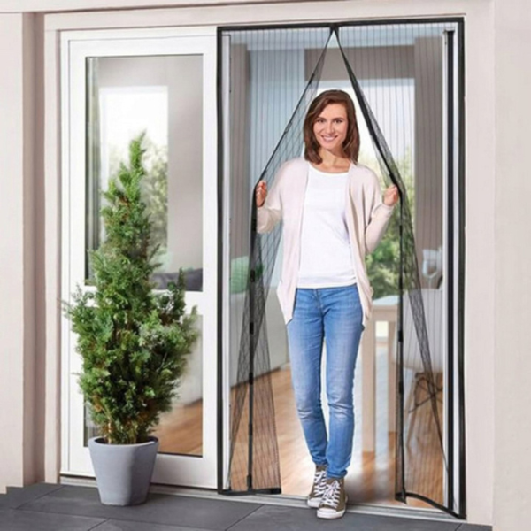 Magnetinė durų užuolaida nuo uodų